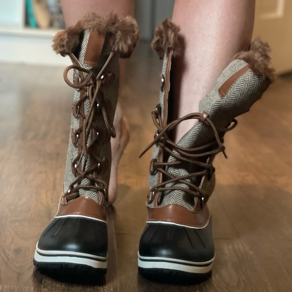 Forever Link’s Tall Duck Boot - Picture 3 of 4